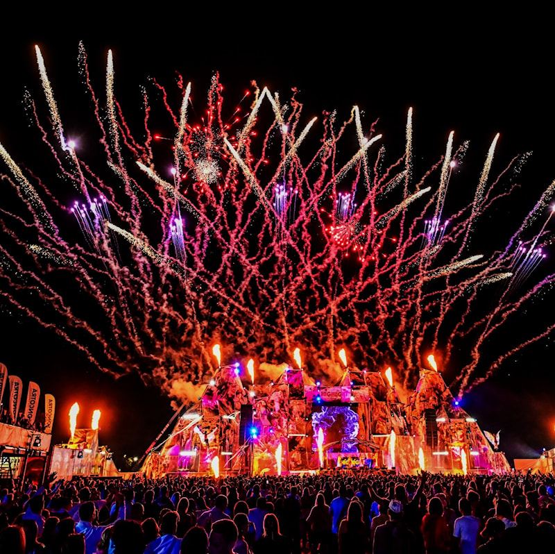 Fireworks and flames above the main stage at Highlight Festival