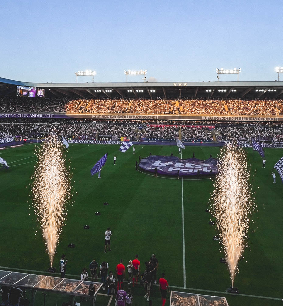 Silver fountains along the pitch as RSC Anderlecht walk out, 2026